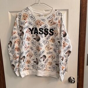Freeze‎ White Graphic Sweatshirt with Black Cat Details